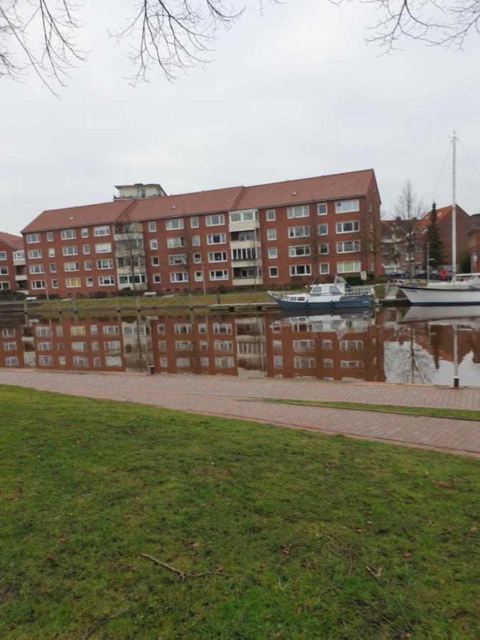 Maje Am Alten Binnenhafen Emden Exterior foto